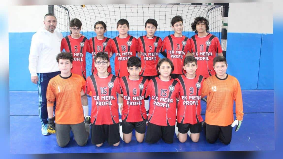 Yıldız Erkekler Futsal Takımımız Grup Liderliğini Garantiledi